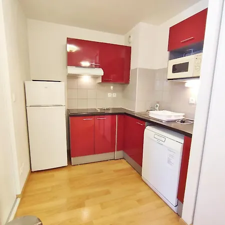 Evasion, T3, Centre Luchon, Wifi, Casier A Skis, Ascenseur, 6 Personnes Lägenhet