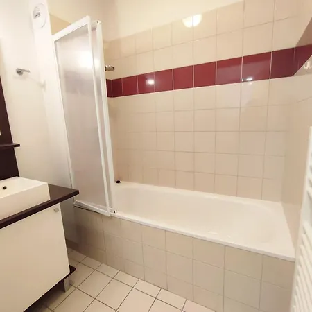 Evasion, T3, Centre Luchon, Wifi, Casier A Skis, Ascenseur, 6 Personnes Apartmán